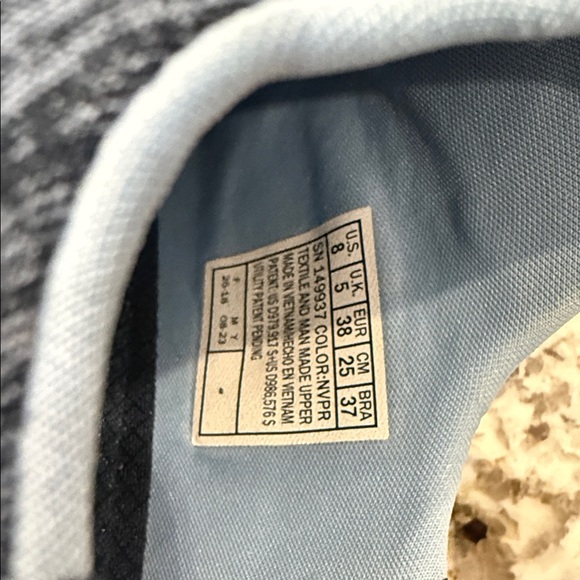 New Skechers, Women’s Blue with Fischia Accents - Slip-On Sneakers size 8 - Picture 8 of 10